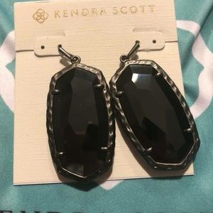 EUC Kendra Scott hematite Ella’s
